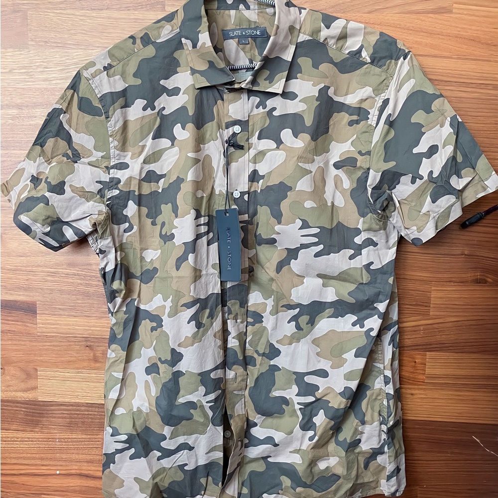 Slate & Stone camo button shirt, size Large.